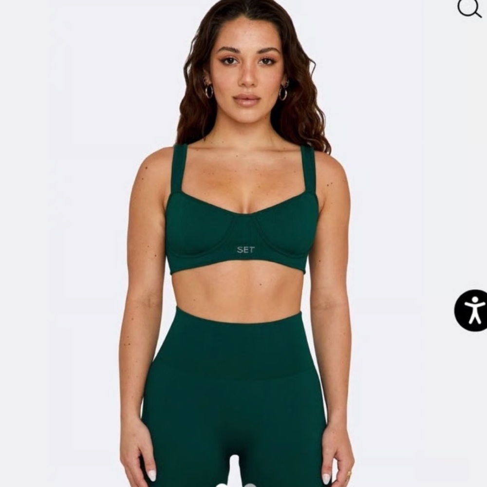 SET ACTIVE Sculptflex Contour Sports Bra and leggings in the color Mojito